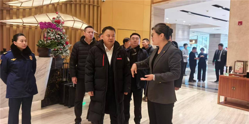 周洪亮开展安全指导服务工作