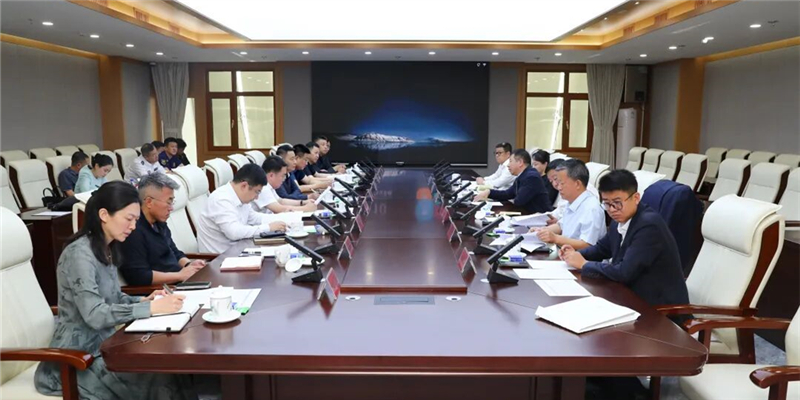 申洪业、丁慧东会见吉林省旅游发展集团张嵛翔一行